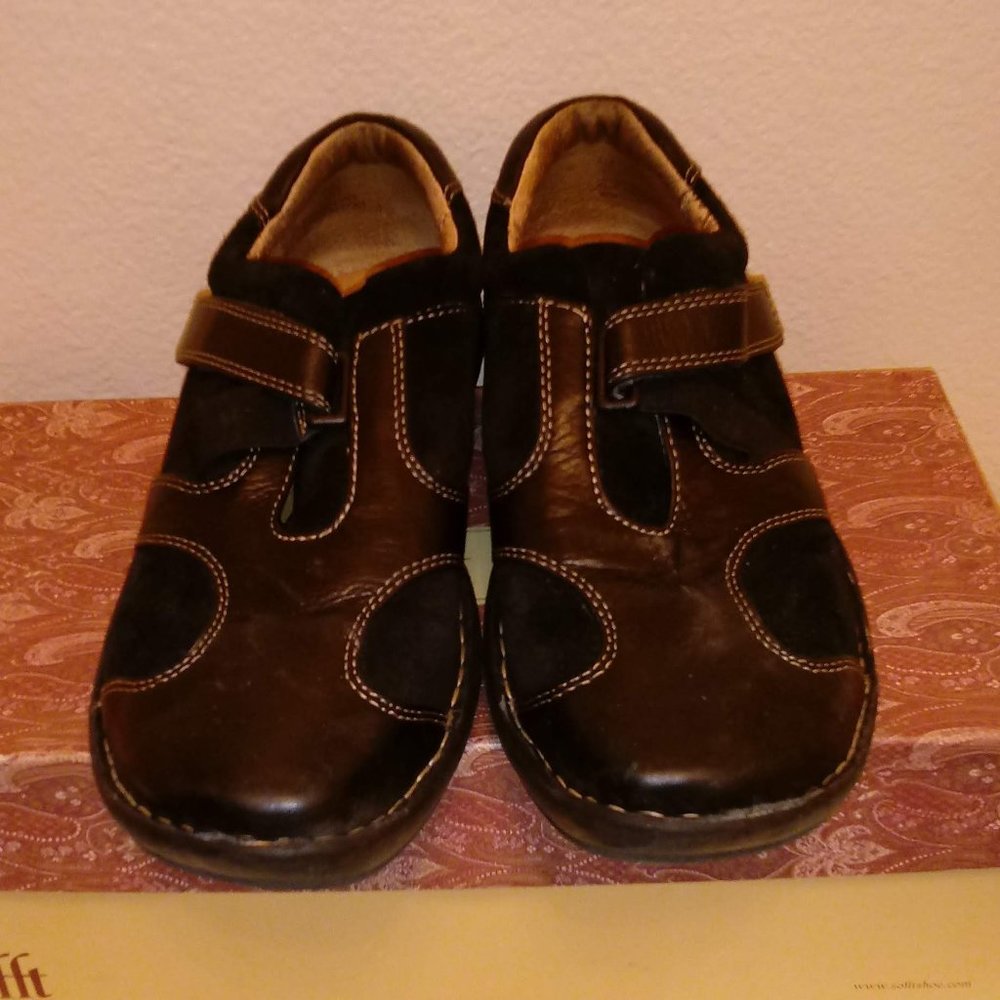 Sofft Women's Black Leather Comfort Wakling Shoe